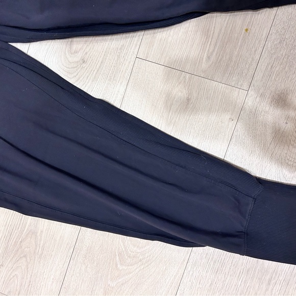Women’s Athleta Venice jogger. Size Xl - Picture 4 of 6